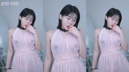 Roaaa10's Captivating Exotic Dance Performance