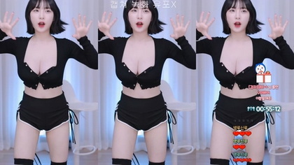 Discover the Hottest Asian Girlfriend in Exclusive Video - 2024