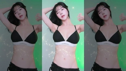 Hot Asian Girlfriend in Steamy Action: Exclusive Video for Your Enjoyment