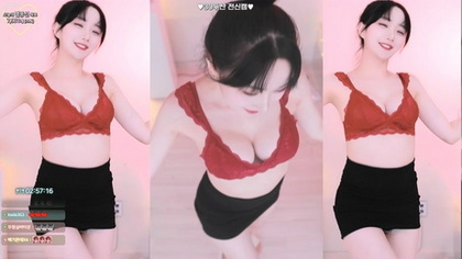 Discover the Hottest Asian Girl in Exclusive 2024 Video