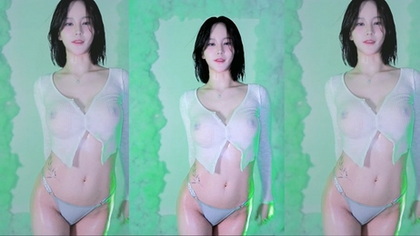 Discover the Hottest Asian Girlfriend in Exclusive Video - 2024