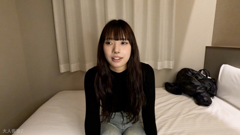 Amateur First Shoot: Hina, the 18-Year-Old Cute Girl Who Gives In to Pressure