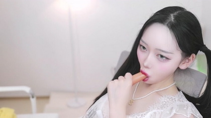 Hot Asian Girlfriend: Exclusive Video - Unforgettable Moments