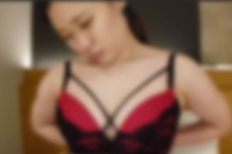 Amateur Creampie Masturbation: Fair-Skinned, Submissive JK Masturbates