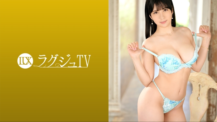 Luxury Big Breasts Dance: Glamorous Esthetician with Plump Body