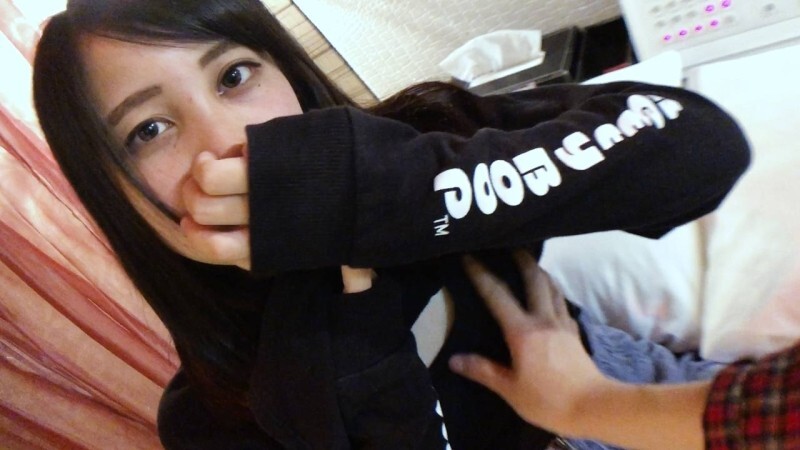 First Time Amateur Shooting: Experience Pure Pleasure with a Teen Idol Beauty