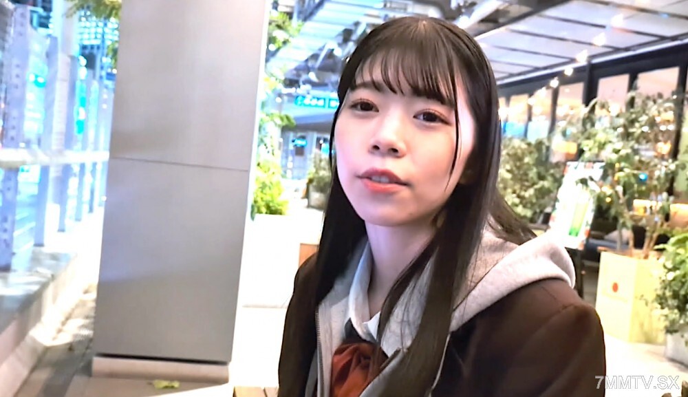 Kana-chan's Unforgettable Powder-Red Oil Massage Experience