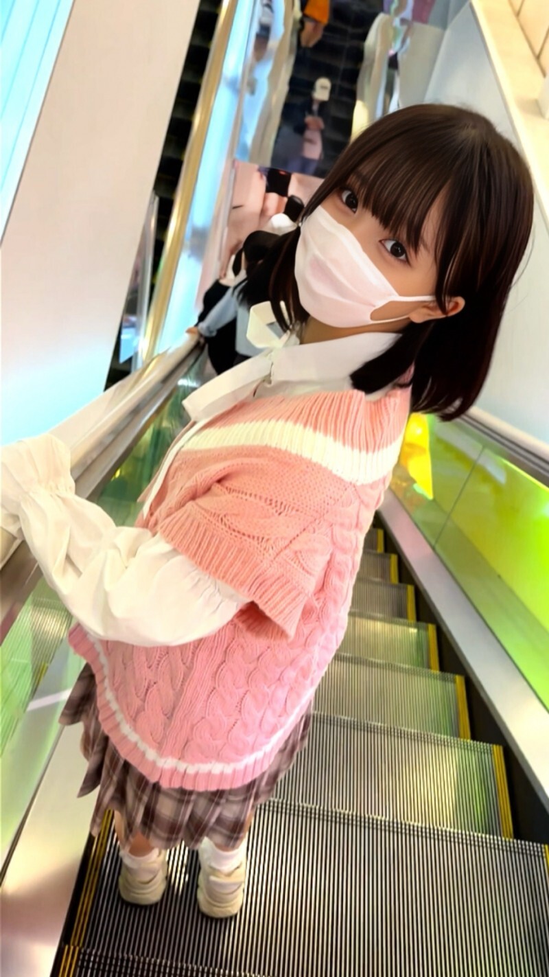 Experience the Innocence: Akihabara Cafe Girl's First Time with White Ball