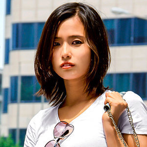 Sizzling Olivia in Unforgettable Sekao Scene!