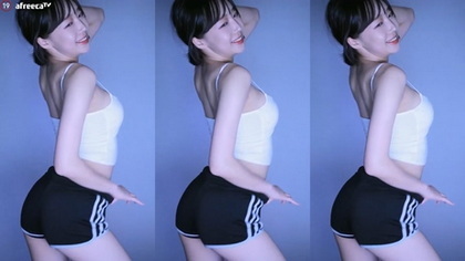 Exclusive Private Striptease Performance - Unforgettable Experience!
