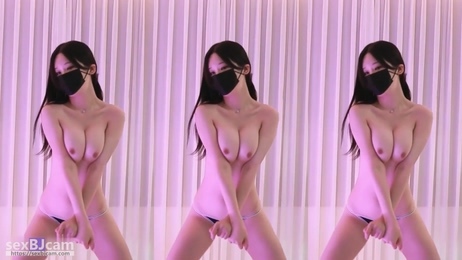 Witness an Enthralling Private Striptease Performance